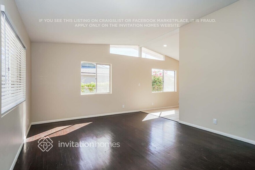 Building Photo - 1135 Erica St