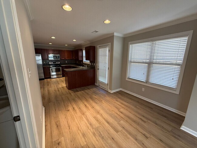 Building Photo - Beautiful Home in West Knoxville