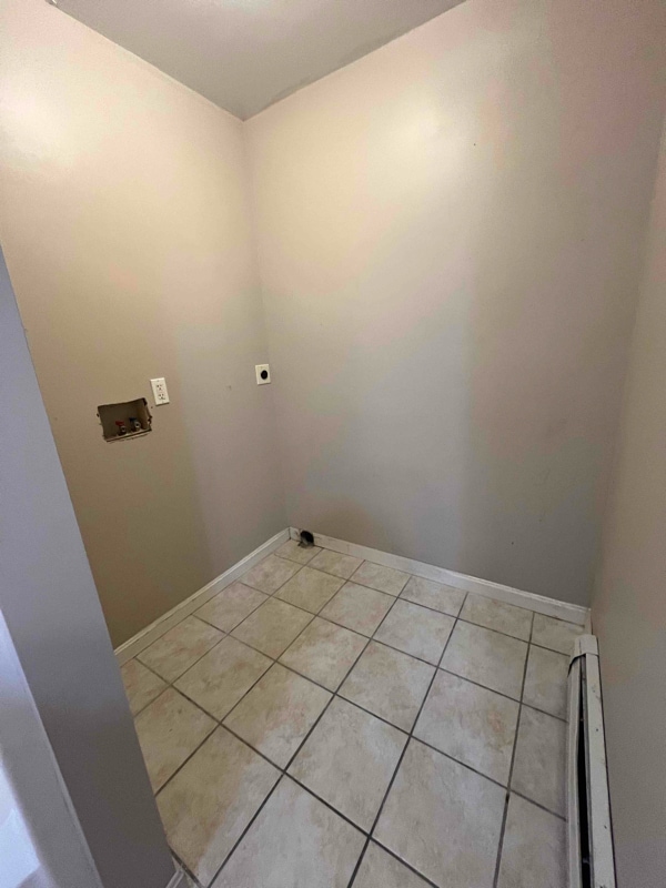 Building Photo - 517 Hillsboro St