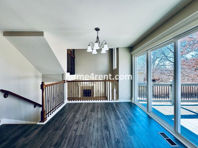 Building Photo - Spacious Four Bedroom Northland Home with a Finished Basement, 3 car garage and Fenced Yard!