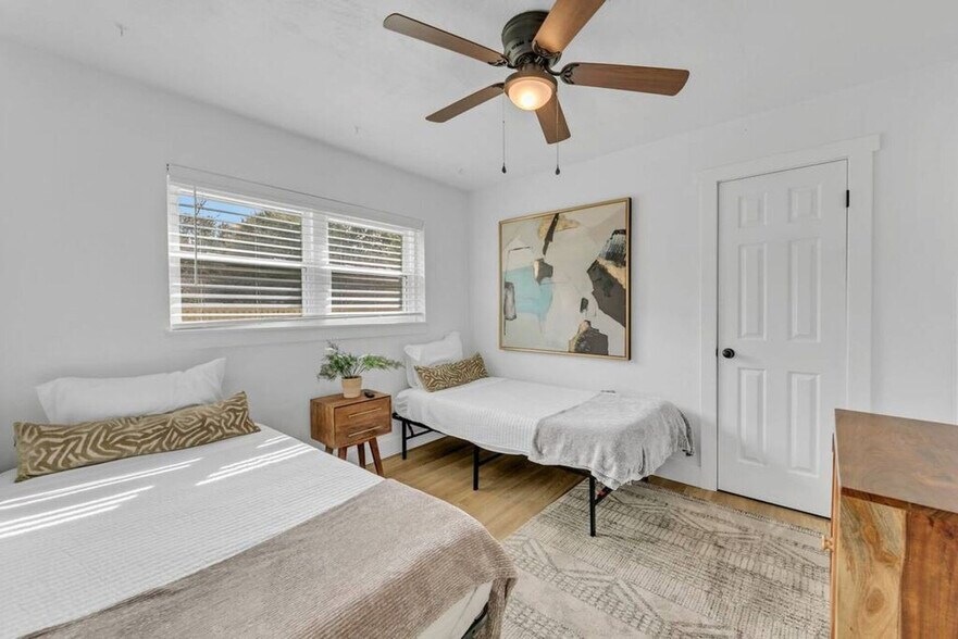 Building Photo - 281 Bryn Athyn Blvd