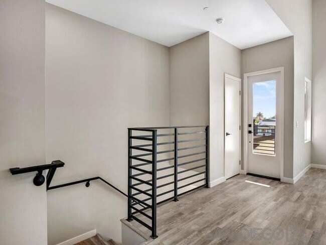 Building Photo - HAW - Herman Ave