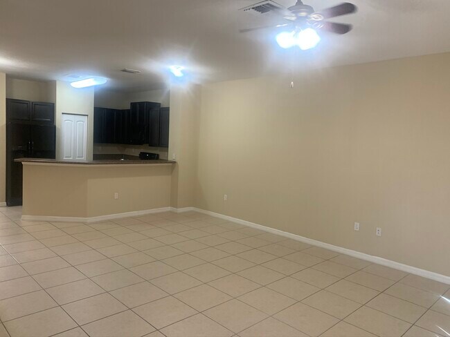 Building Photo - 3532 NW 29th Ct