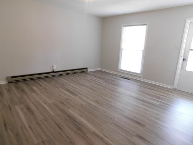 Building Photo - 712 National Dr