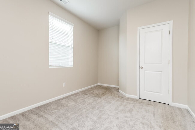 Building Photo - 319 Hamilton Pointe Dr