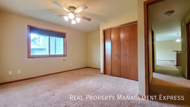 Building Photo - 8500 W Lavern Wipf St
