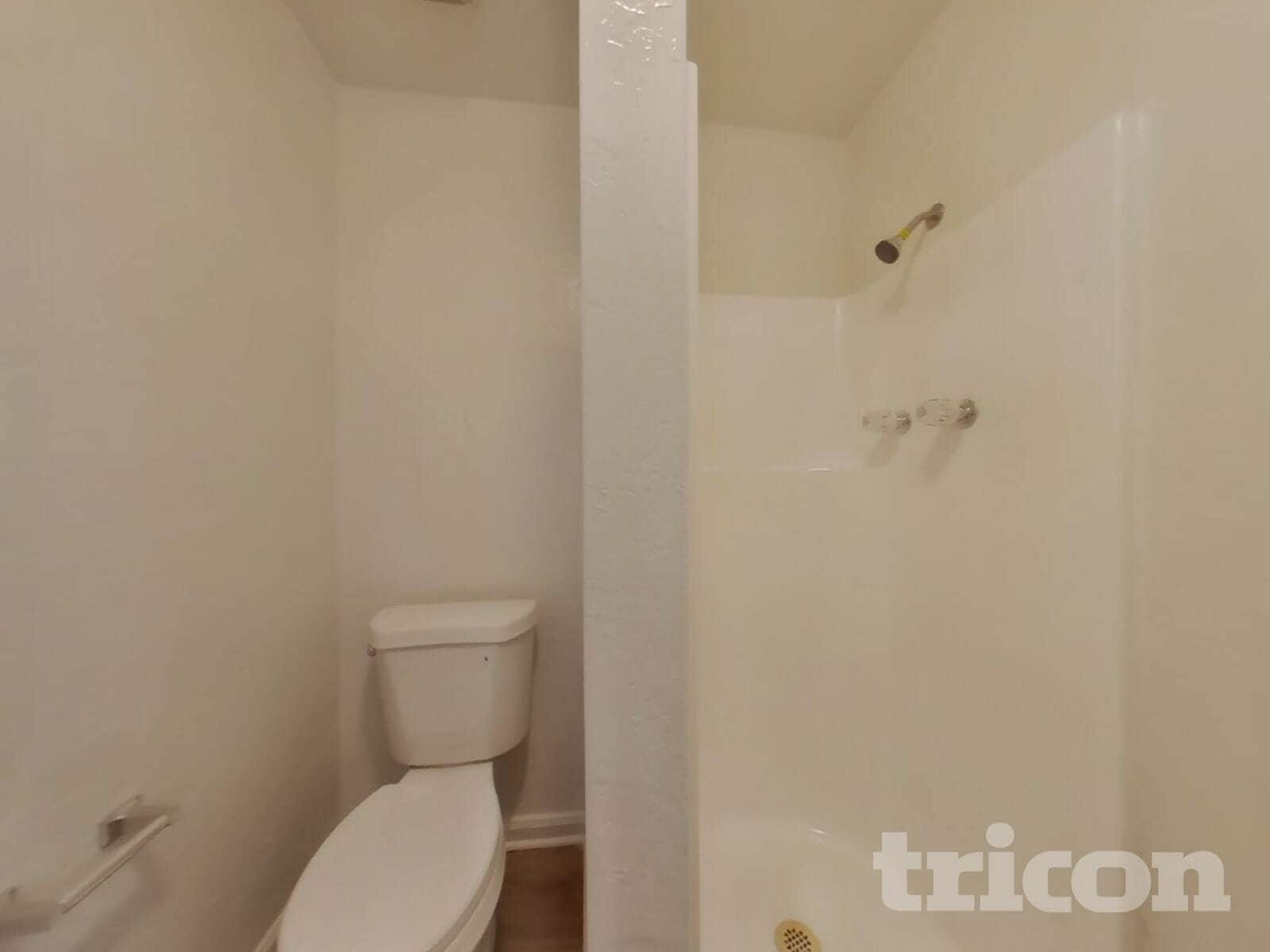 Building Photo - 13601 N 41st St