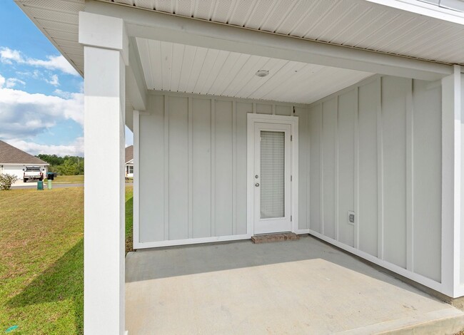 Building Photo - Home in Shoal River Landing with a Community Pool