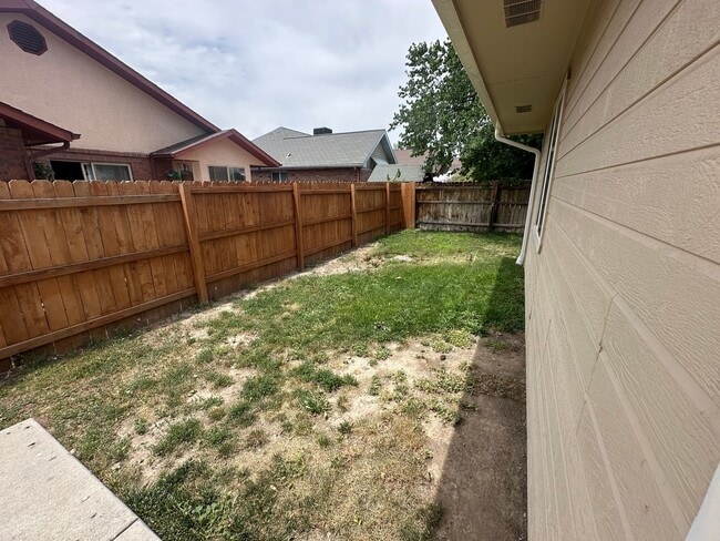 Building Photo - Residential Living