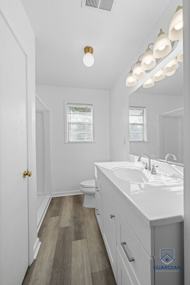 Building Photo - 359 - 503 North Hood Ave.