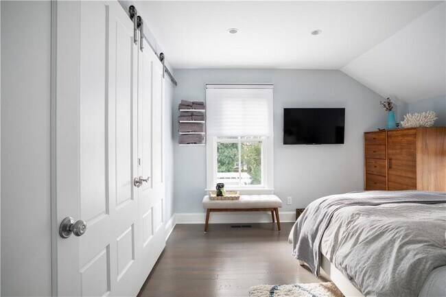 Building Photo - 96 3rd St