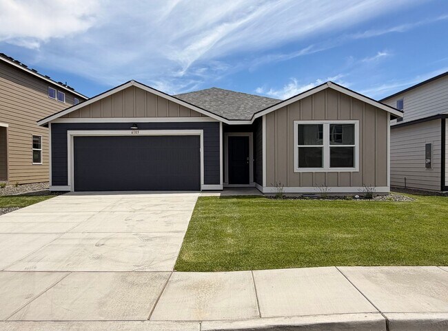Building Photo - Beautiful & Brand New- 4 bed, 2 bath w/Quartz Countertops & Fenced Yard