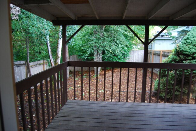 Building Photo - Charming 2 Bedroom 1.5 Bathroom in Tigard