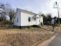 Building Photo - 307 Oneida St