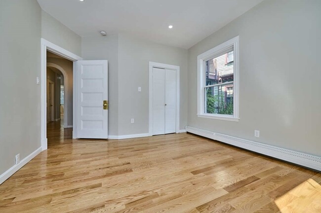Building Photo - 27 Ellery St