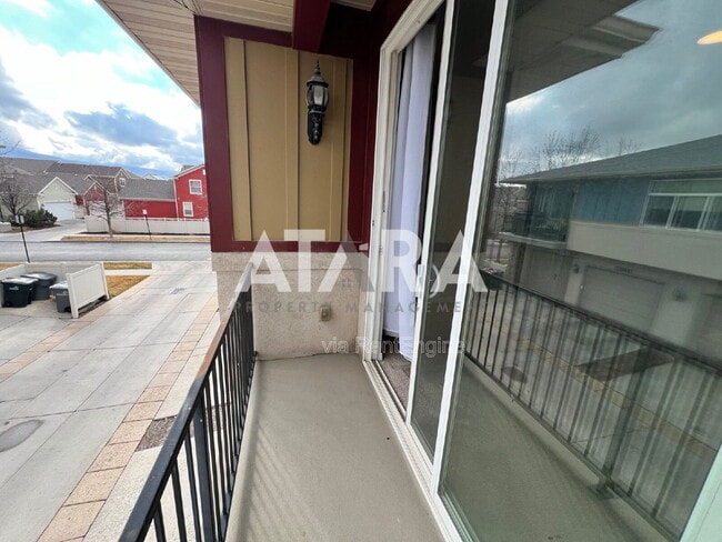 Building Photo - 11447 Open View Ln