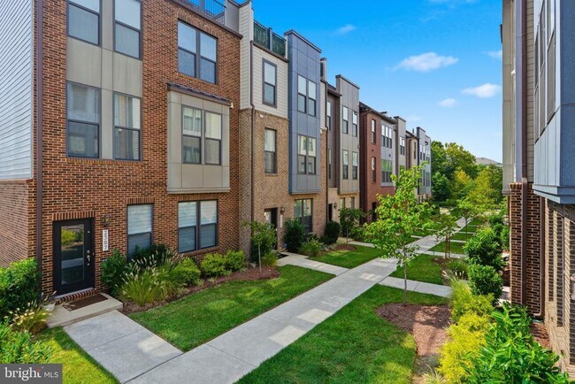 Building Photo - 2389 Liberty Lp
