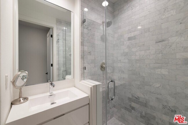 Building Photo - 4234 Prado De Los Pajaros