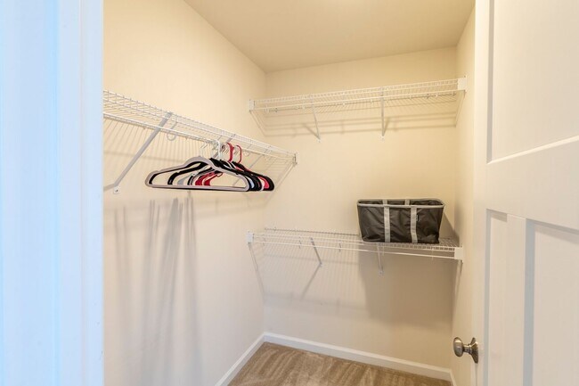 Building Photo - 3430 Montague St