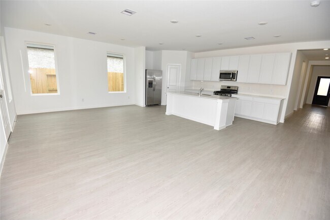 Building Photo - 16542 Mesquite Fld Dr