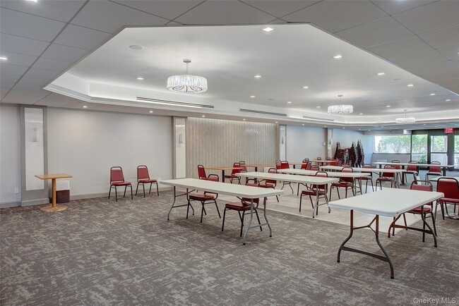 Building Photo - 209-33 26th Ave