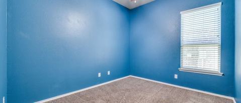 Building Photo - 2025 Lake Vista Dr