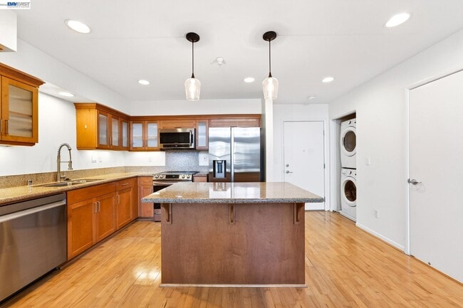 Building Photo - 20 Ryland Park Dr