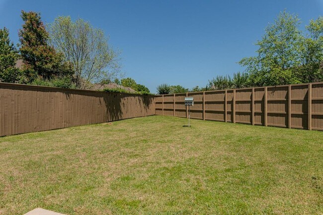 Building Photo - 313 Winding Brook Dr