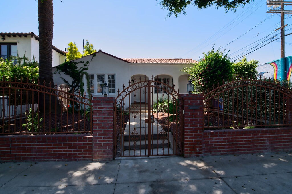 Building Photo - 641 N Martel Ave