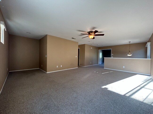 Building Photo - Gorgeous Oceanside Home