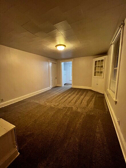 Living Room - 7356 - 7358 Perry Street