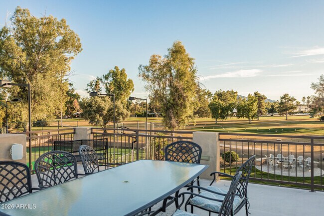 Building Photo - 5821 E Cactus Rd