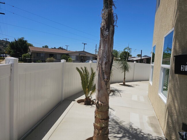Building Photo - Brand New 2 Bedroom 1.5 Bath Home