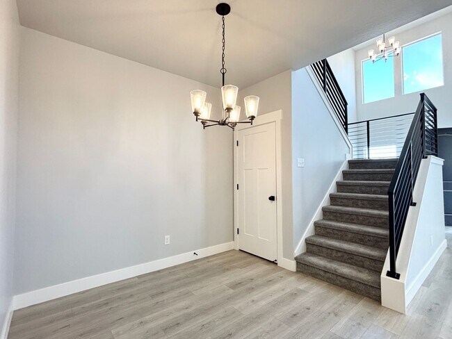Building Photo - 13959 Silver Peak Ln