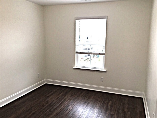 Building Photo - 28 Birch Cir
