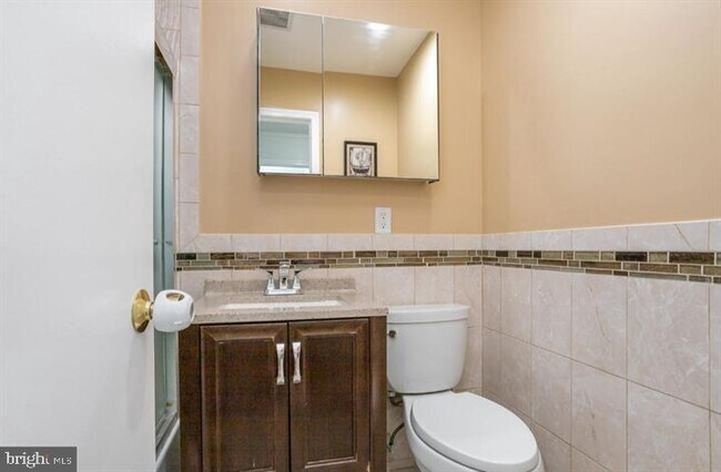 Building Photo - 6919 Rolling Rd