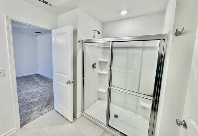 Building Photo - Be the First to Live in This Beautiful 5 B...
