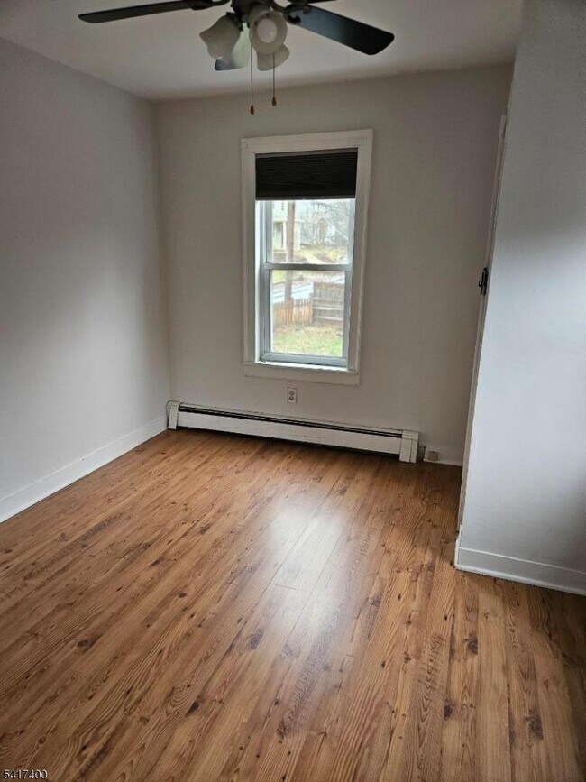 Building Photo - 4 Mill St