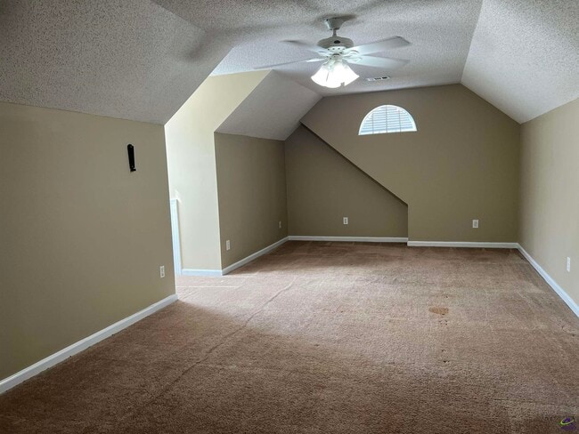 Building Photo - 205 Southfield Ct