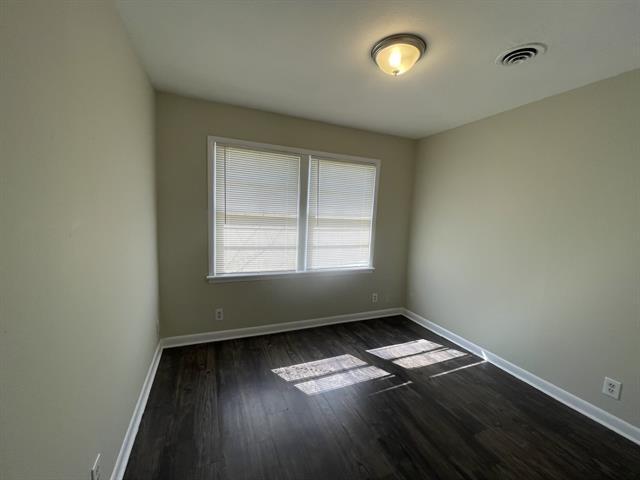 Building Photo - 2513 Greenway St