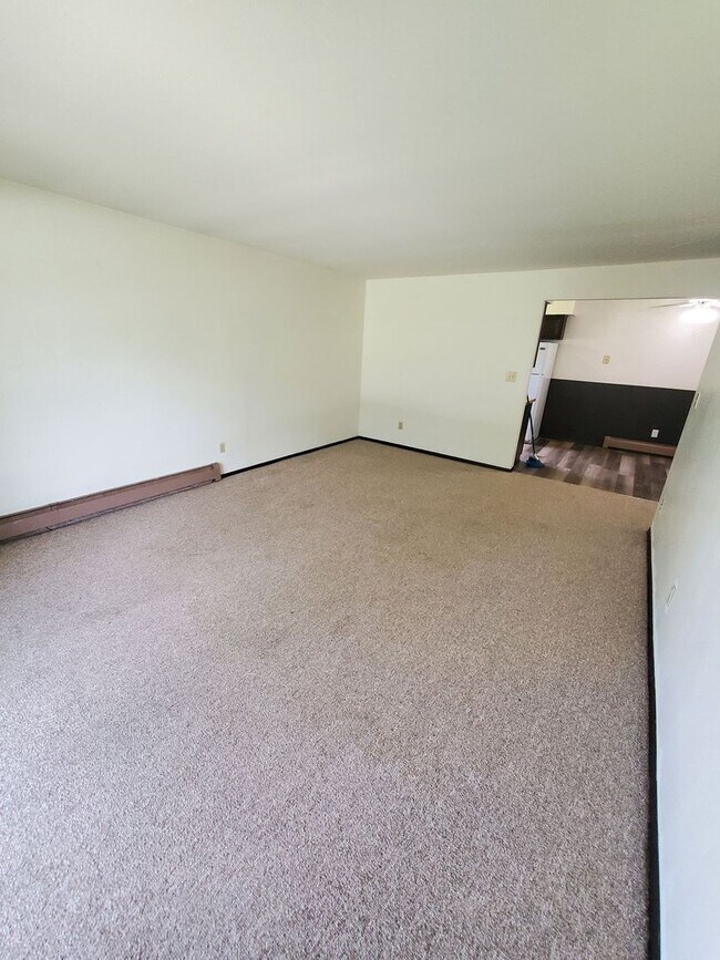 Interior Photo - 10500 W Fond Du Lac Ave. (12 Unit)
