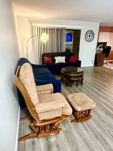 Building Photo - 9260 SW 146th Ter