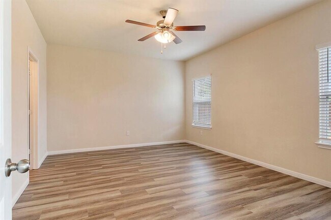 Building Photo - 4437 Lobo Landing Ln