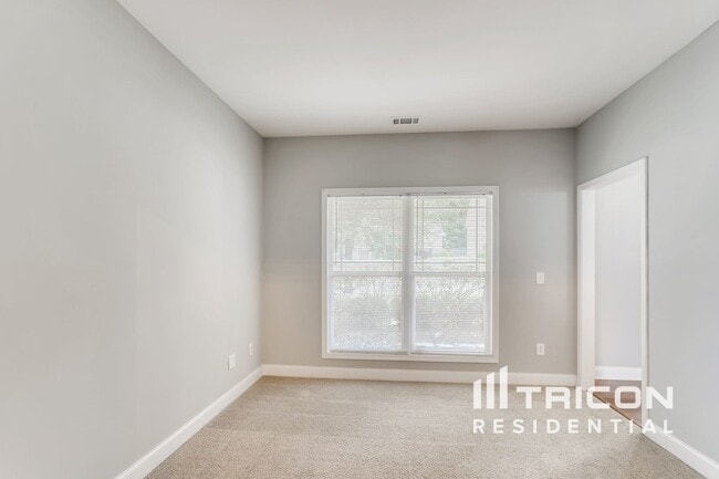 Building Photo - 1080 Arbor Grove Rd