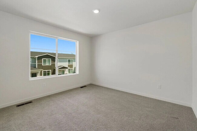 Building Photo - Brand New 2 Bedroom Townhome