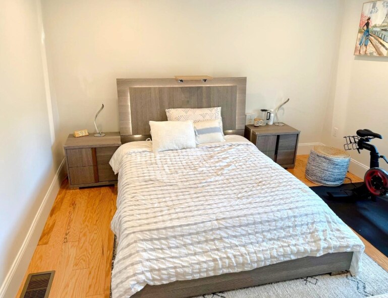 Building Photo - 7 Lily Pond Ln