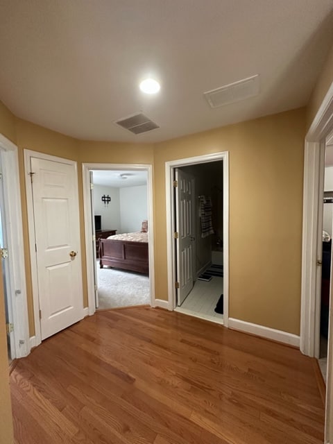 Building Photo - 9517 Mountwood Dr