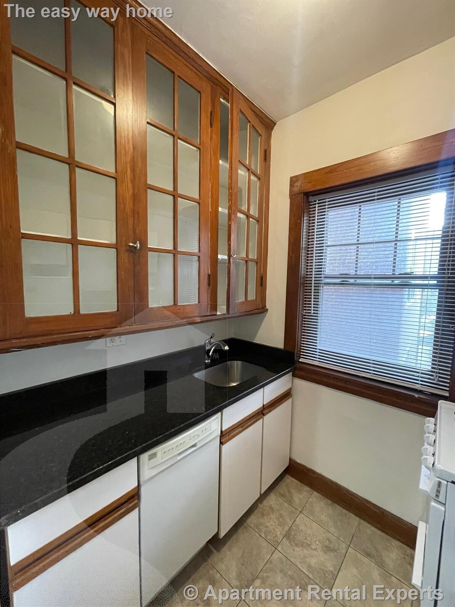 Building Photo - 5 Linnaean St