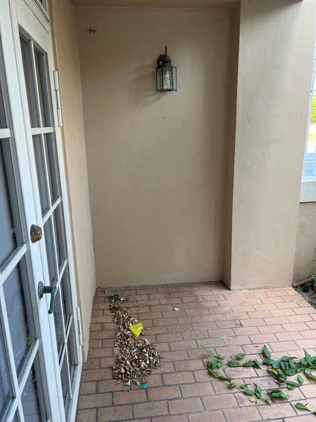 Building Photo - 1280 S Alhambra Cir