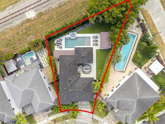 Building Photo - 16184 SW 136 Way